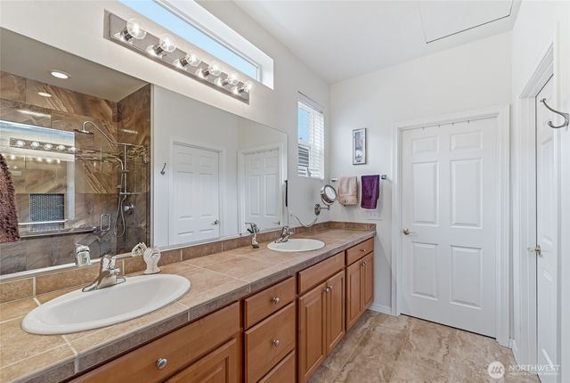 23041 NE 127th Way, Redmond, WA 98053