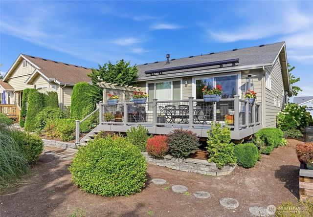 23041 NE 127th Way, Redmond, WA 98053