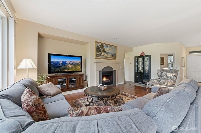 23041 NE 127th Way, Redmond, WA 98053