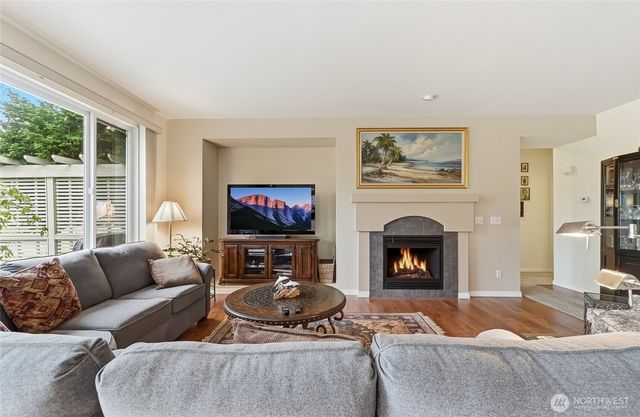 23041 NE 127th Way, Redmond, WA 98053