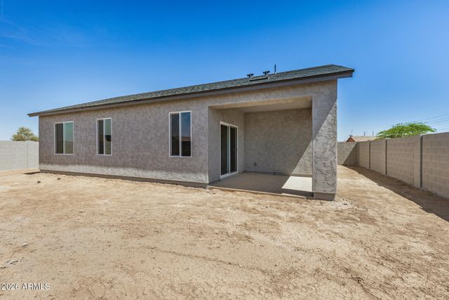 16022 S NAVISKA Road, Arizona City, AZ 85123