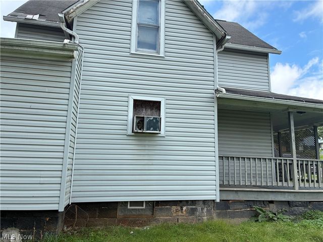1608 Glendale Place NE, Canton, OH 44705