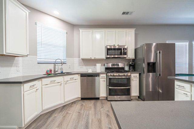 3143 W Hampton Drive, Houston, TX 77082