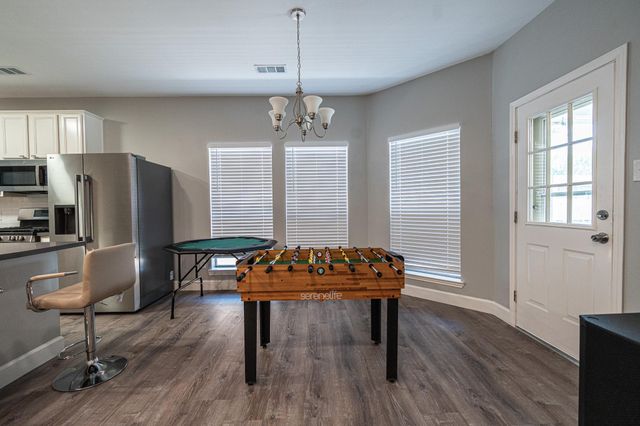 3143 W Hampton Drive, Houston, TX 77082
