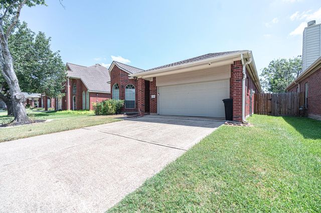 3143 W Hampton Drive, Houston, TX 77082