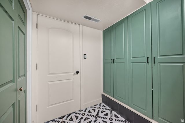 3065 E 4550 S, Holladay, UT 84117