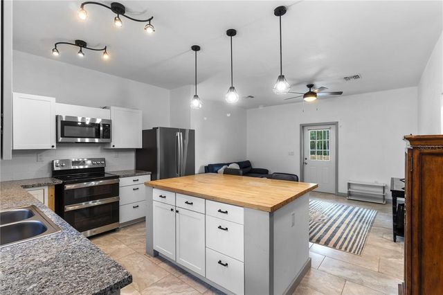 1611 CREEKWOOD RUN, Lakeland, FL 33809