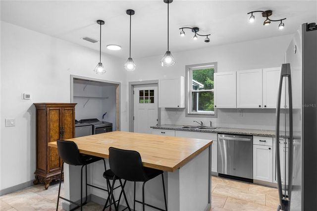 1611 CREEKWOOD RUN, Lakeland, FL 33809