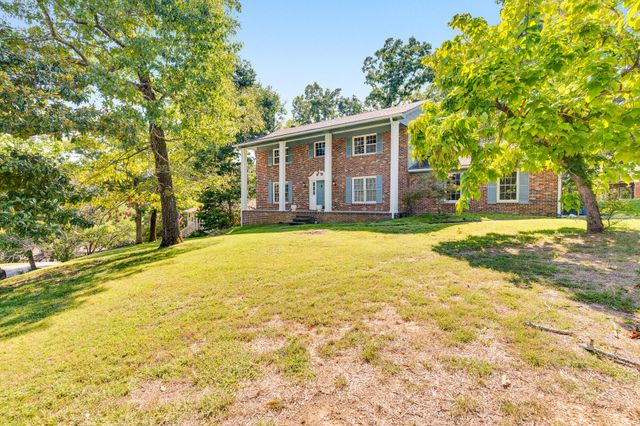 5661 Grayshore Lane, Hixson, TN 37343