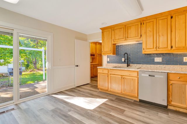 5661 Grayshore Lane, Hixson, TN 37343