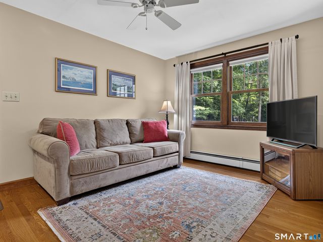 11 Kitteridge Hill Road, Old Saybrook, CT 06475