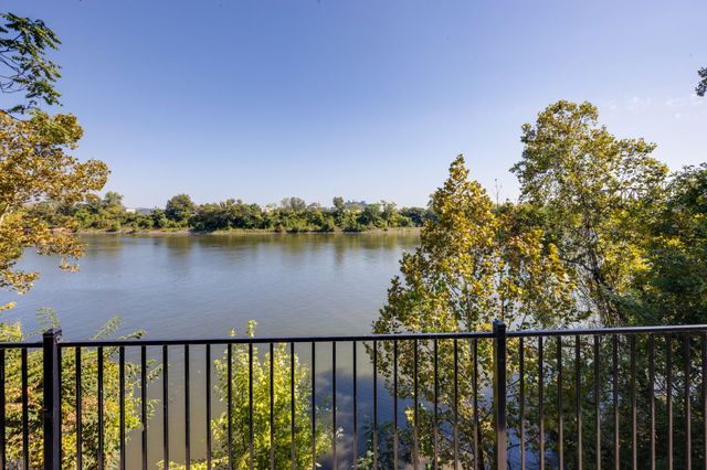 738 1st Ave, N, Nashville, TN 37201