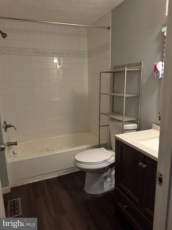 Image 4 of property listing at 506 POSTOAK RD, Frederick, MD 21703