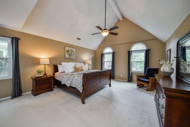 934 Lewis Place, Geneva, IL 60134