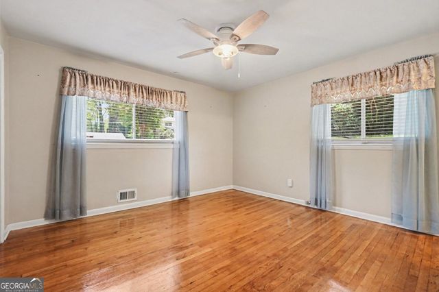 2429 Woodhill Lane, Atlanta, GA 30344