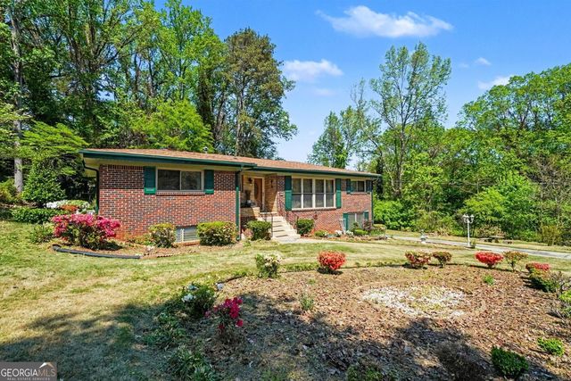 2429 Woodhill Lane, Atlanta, GA 30344