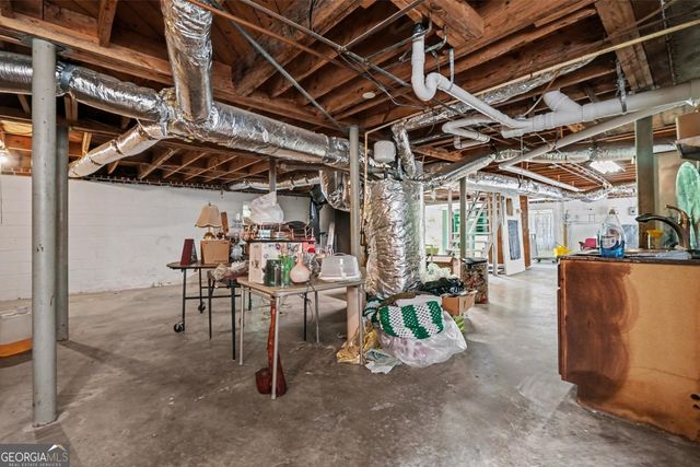 2429 Woodhill Lane, Atlanta, GA 30344