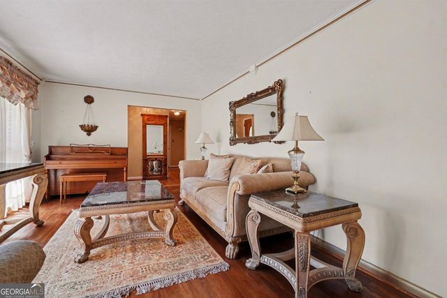 2429 Woodhill Lane, Atlanta, GA 30344