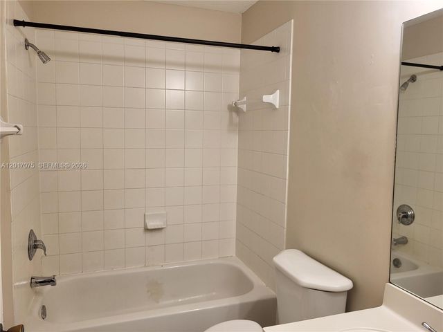 1270 SE 31st Ct 204-35, Homestead, FL 33035