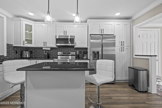 139 Wein Market C, Freehold, NJ 07728