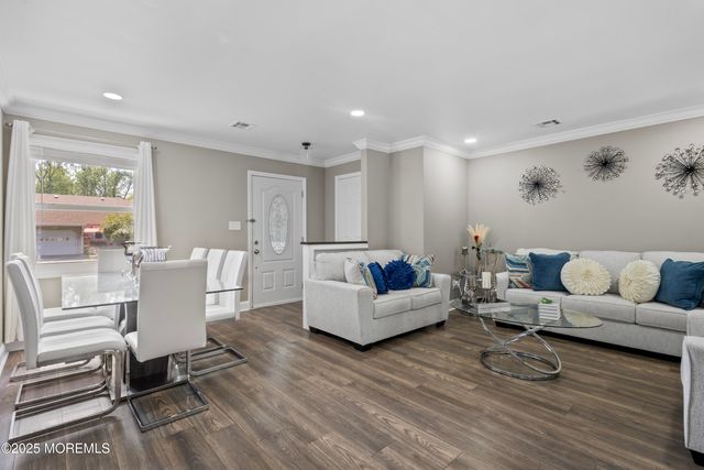 139 Wein Market C, Freehold, NJ 07728
