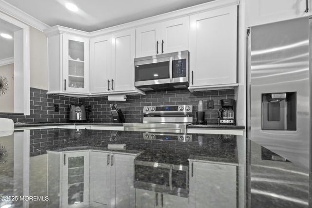 139 Wein Market C, Freehold, NJ 07728