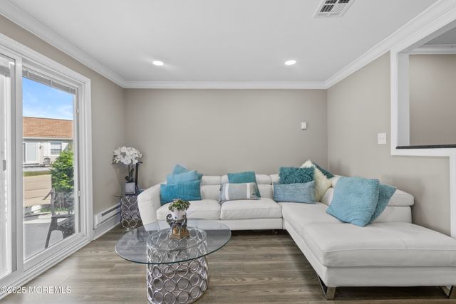 139 Wein Market C, Freehold, NJ 07728