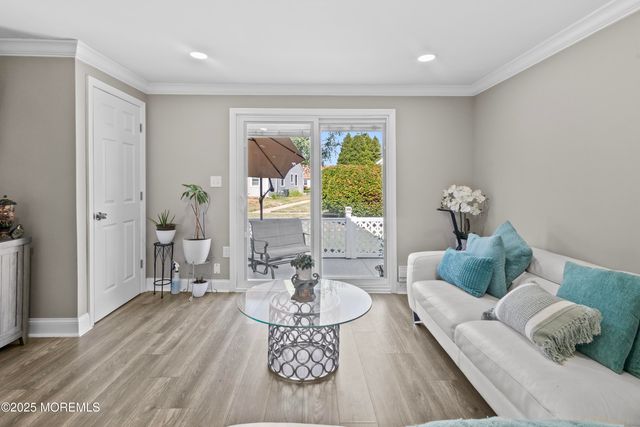 139 Wein Market C, Freehold, NJ 07728