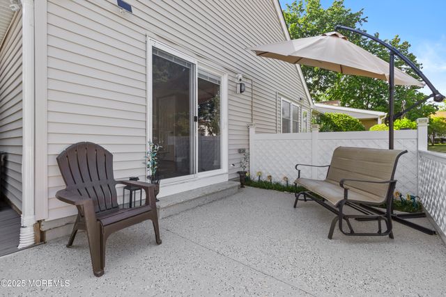 139 Wein Market C, Freehold, NJ 07728