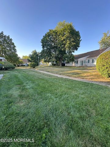 139 Wein Market C, Freehold, NJ 07728