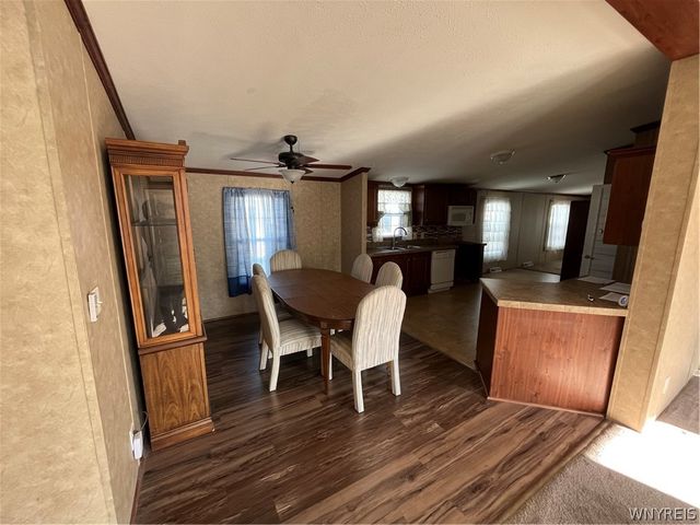 1218 Maplewood Drive, Lockport Town, NY 14094