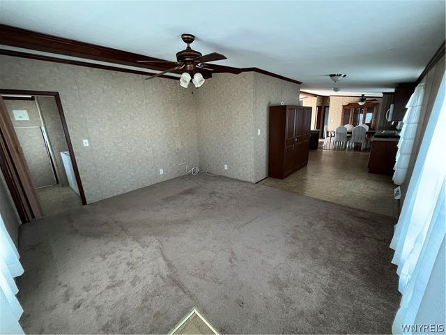 1218 Maplewood Drive, Lockport Town, NY 14094