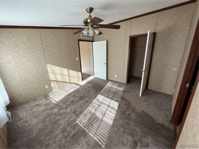 1218 Maplewood Drive, Lockport Town, NY 14094