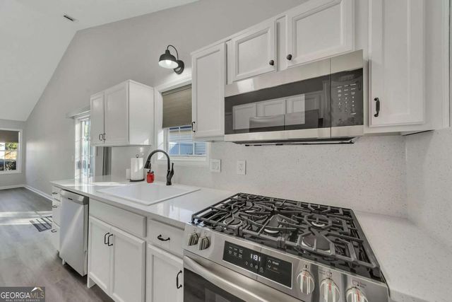 1095 Britley Park Lane, Woodstock, GA 30189