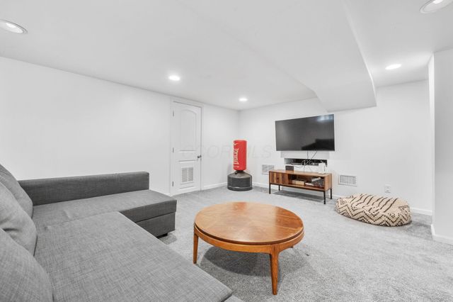 115 N Cassingham Road, Columbus, OH 43209