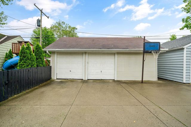 115 N Cassingham Road, Columbus, OH 43209