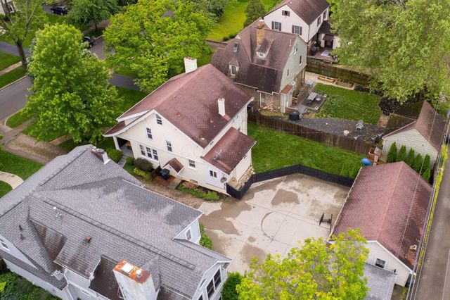 115 N Cassingham Road, Columbus, OH 43209