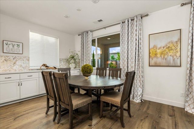 820 Lodge Way, Lincoln, CA 95648