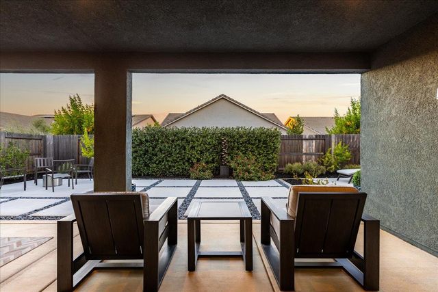 820 Lodge Way, Lincoln, CA 95648