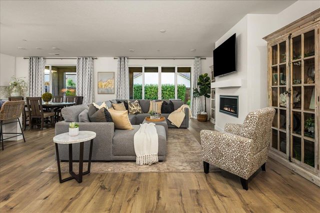820 Lodge Way, Lincoln, CA 95648