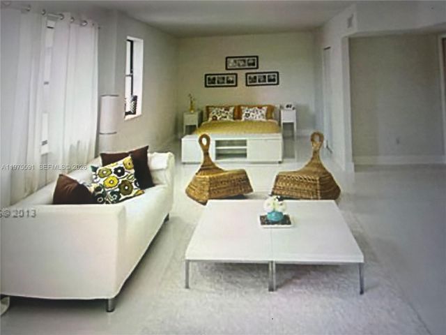 1390 Ocean Dr 304, Miami Beach, FL 33139