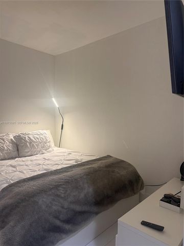 1390 Ocean Dr 304, Miami Beach, FL 33139