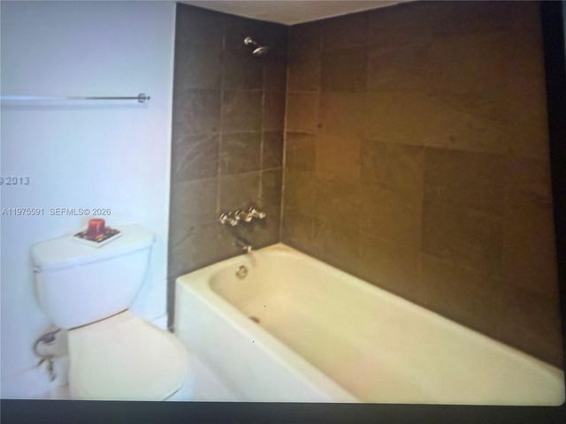 1390 Ocean Dr 304, Miami Beach, FL 33139