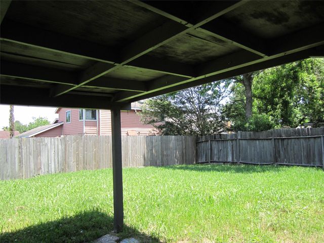 1142 Mossridge Drive, Missouri City, TX 77489