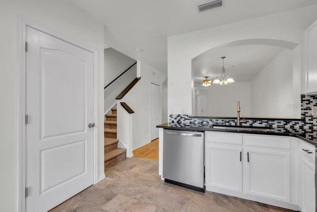 15844 FISHHAWK FALLS DRIVE, Lithia, FL 33547