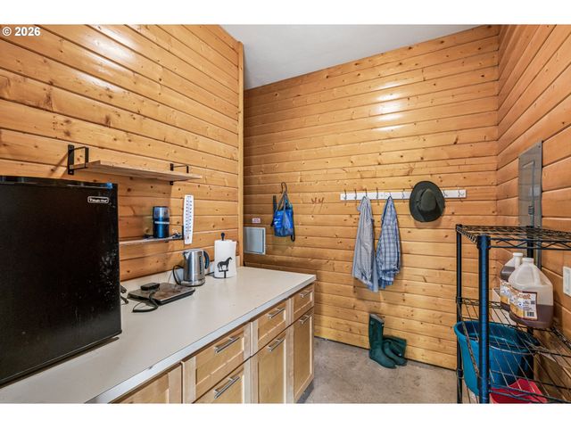 24362 Sw BAKER Rd, Sherwood, OR 97140