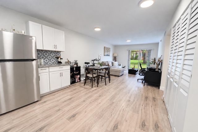 6080 FOREST HILL Boulevard 109, West Palm Beach, FL 33415