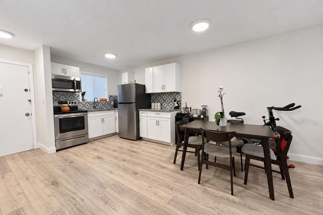 6080 FOREST HILL Boulevard 109, West Palm Beach, FL 33415