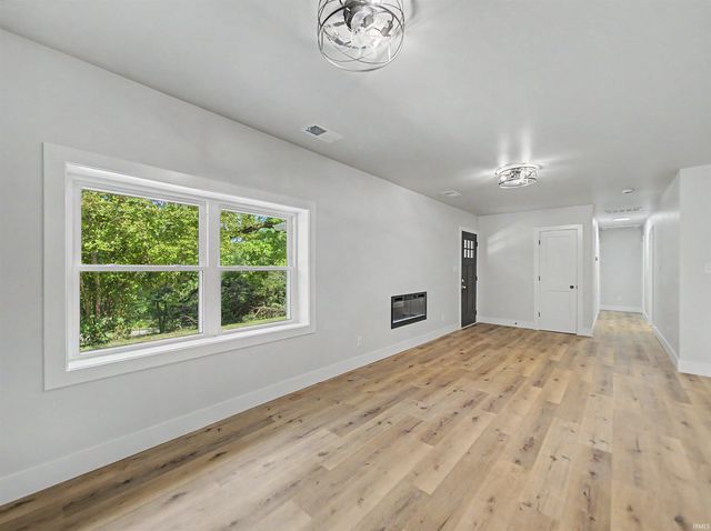11120 SR 57 Road, Evansville, IN 47725