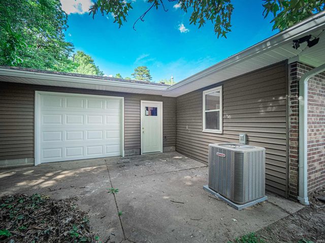 11120 SR 57 Road, Evansville, IN 47725
